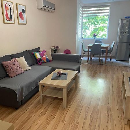 Geri Apartment Burgas Luaran gambar
