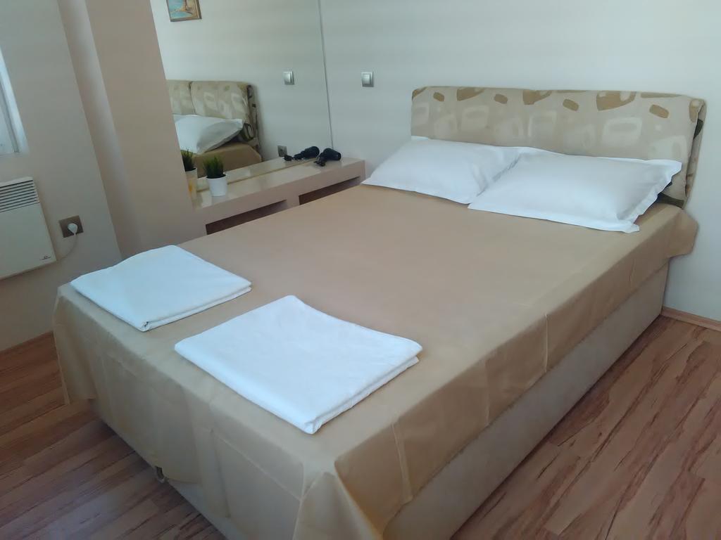 Geri Apartment Burgas Luaran gambar