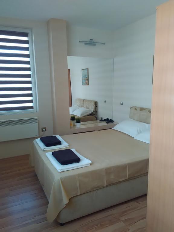 Geri Apartment Burgas Luaran gambar